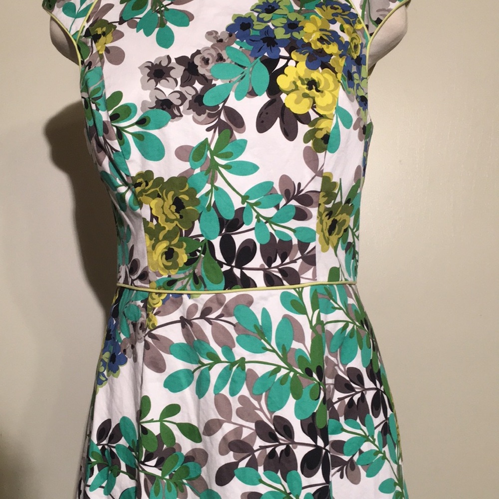 London Style Collection Spring Dress - Picture 3 of 8